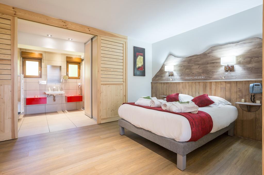 לה שמבון-סור-ליניון Logis Hotel Le Relais Du Bois Vialotte מראה חיצוני תמונה