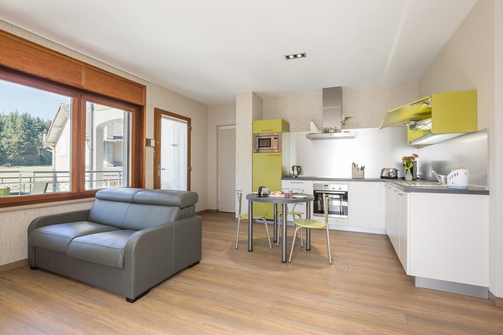לה שמבון-סור-ליניון Logis Hotel Le Relais Du Bois Vialotte מראה חיצוני תמונה