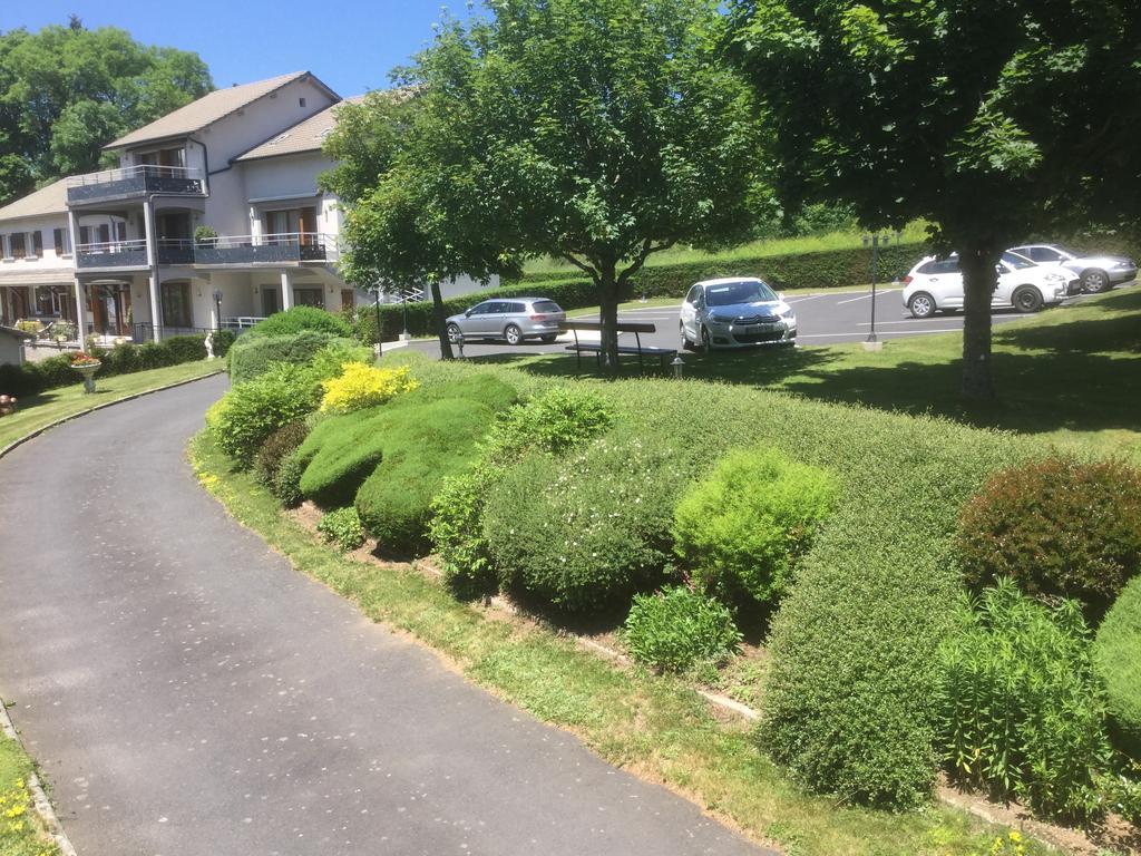לה שמבון-סור-ליניון Logis Hotel Le Relais Du Bois Vialotte מראה חיצוני תמונה